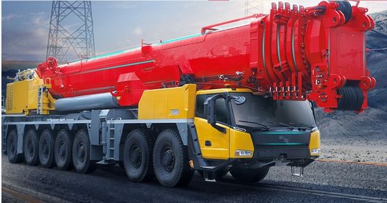25 tonluk taşınabilir kamyon vinci inşaat ekipmanları 400-500L yakıt tankı kapasitesi ile