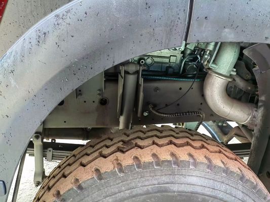 Sinotruck HOWO Çöp Kamyonu 6X4 stokta 380hp 25 CBM Tipper Kamyonu 40 Ton fabrika fiyatıyla